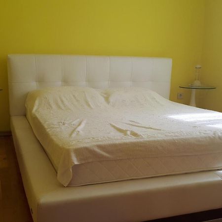 Bh Rialto Apartment Sveti Stefan Exterior foto